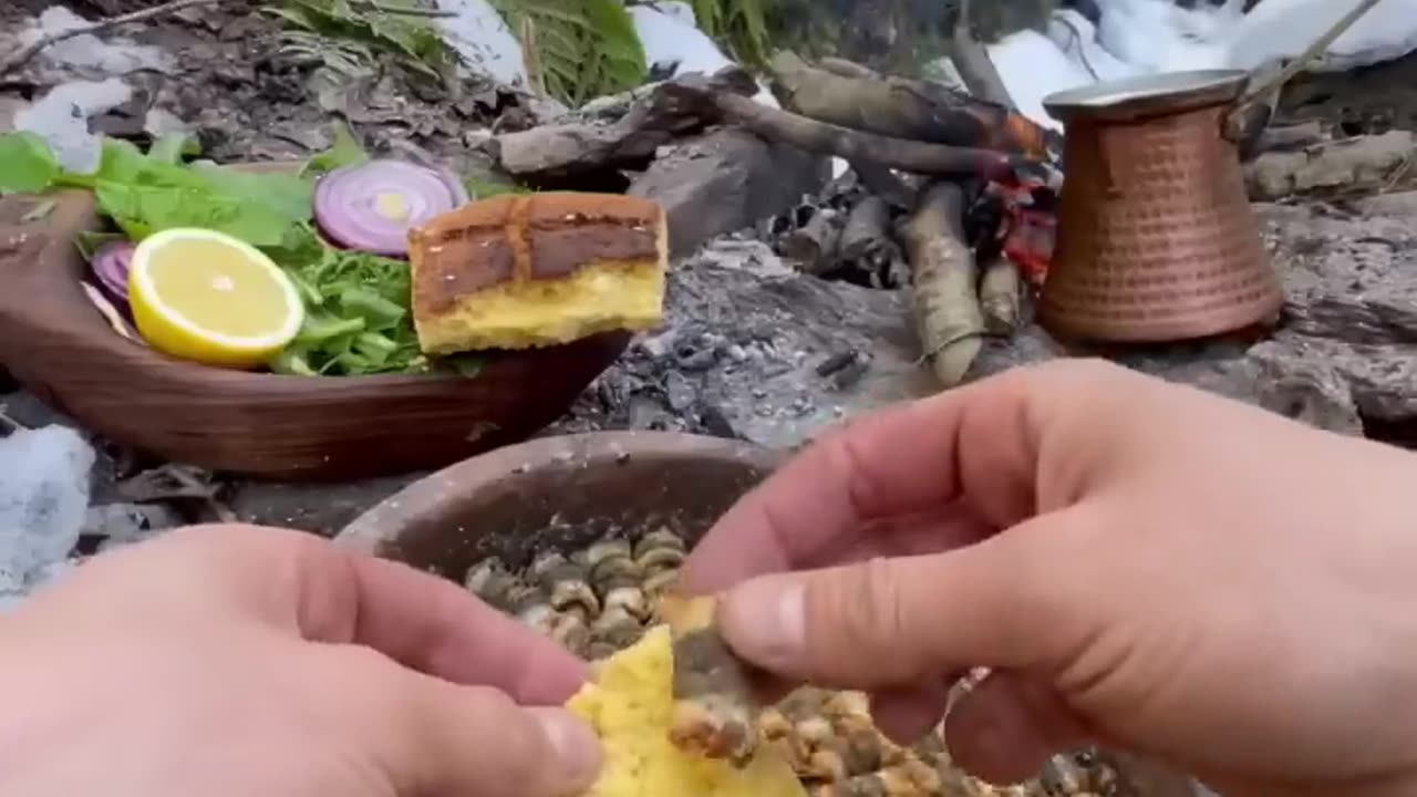 KİREMİTTE HAMSİ SARMASI - Anchovy Wrap on Earthen tile cocking food videos