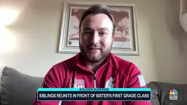 Soldier Surprises Sister While Teaching In Her First-Grade Classroom - NEWS OF WORLD