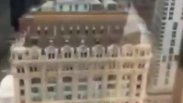 Daredevil contractor jumps across #NYC high-rise..