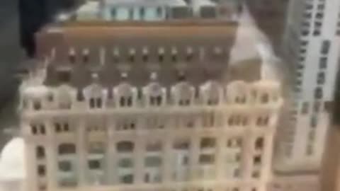 Daredevil contractor jumps across #NYC high-rise..