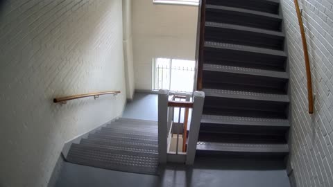 3883FHOB03Stair7_2021-01-06_10h42min04s980ms.mp4