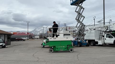 Scissor Lift 2015 JLG 2632ES Electric 26' Platform Extendable