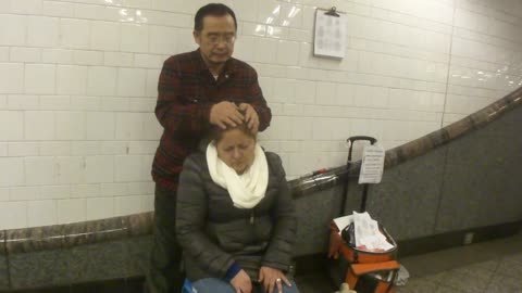 Luodong Briefly Massages Mexican Woman In Subway Station