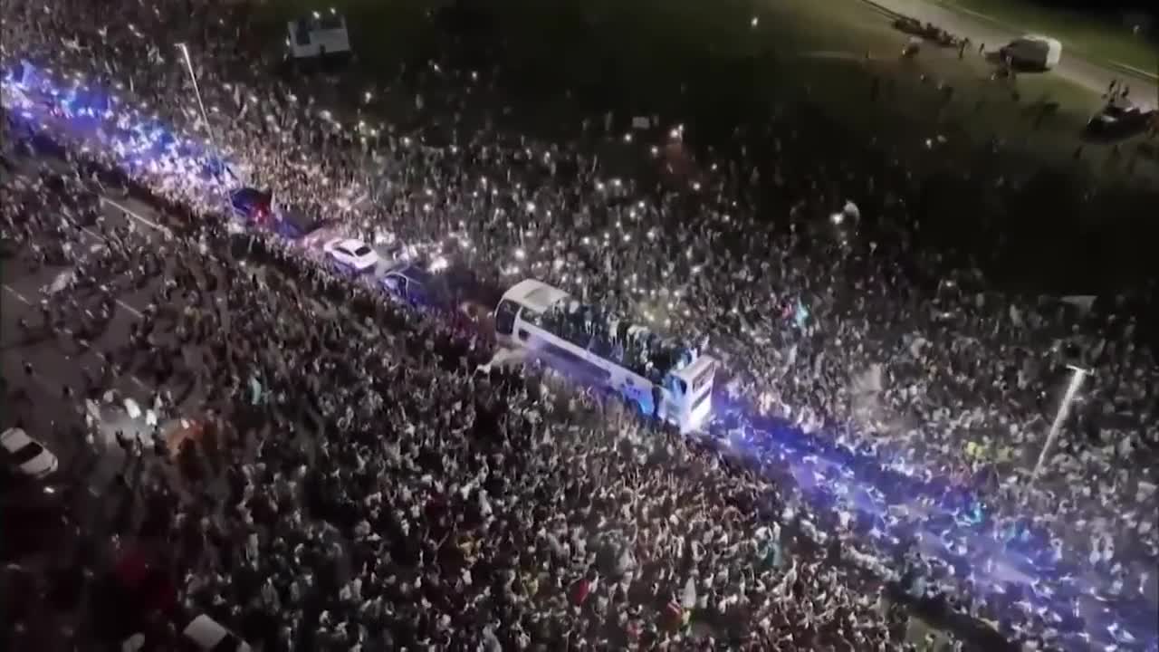 Incredible Scenes as Argentina Players Arrive in Buenos Aires