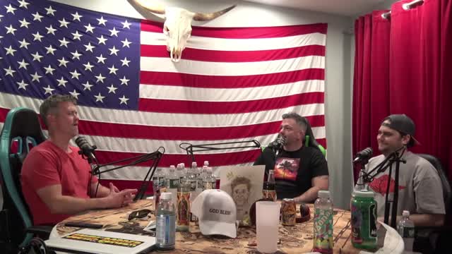 Ep 364 - Storming the Snackital (feat. Mike Rainey & Jon DelCollo)