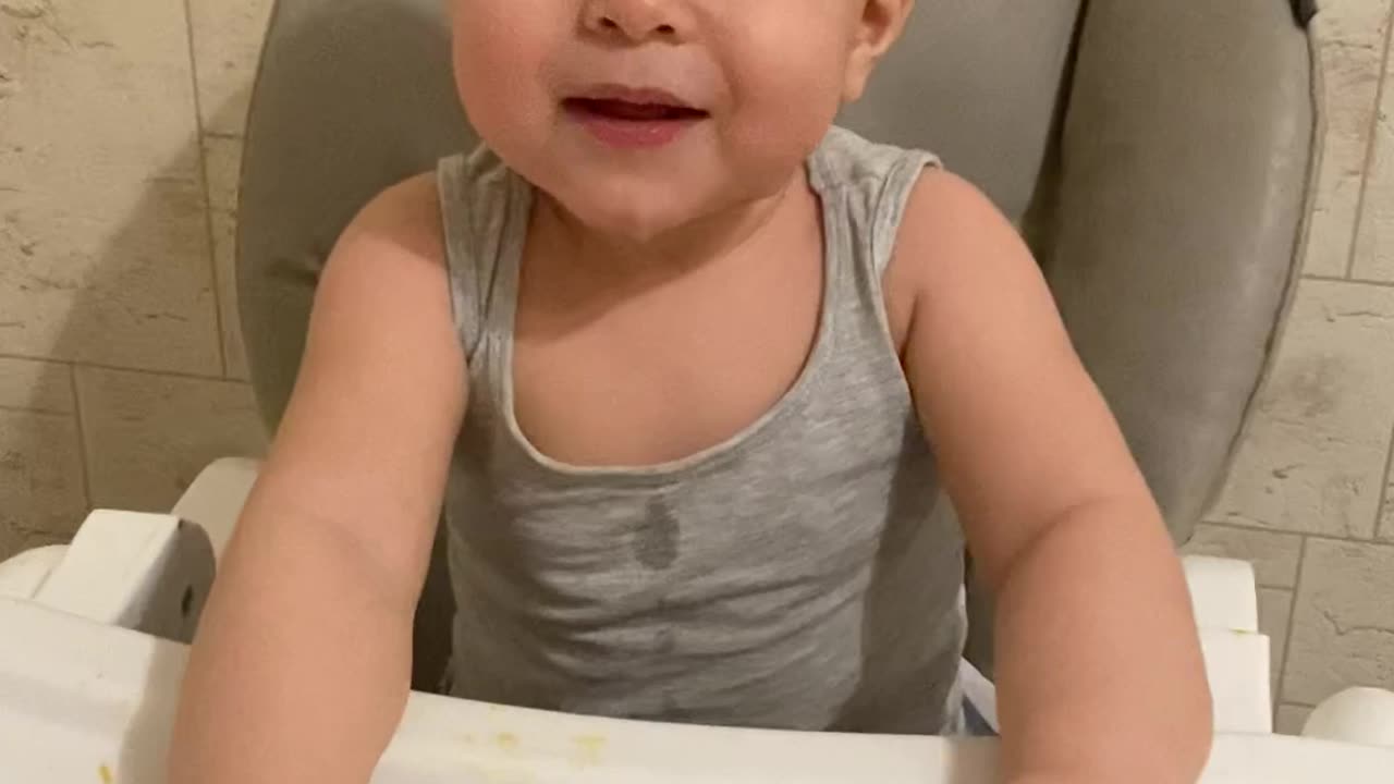 when mom told me to chew a cookie😹