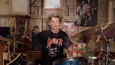 Avenged Sevenfold - So Far Away [Official Music Video]