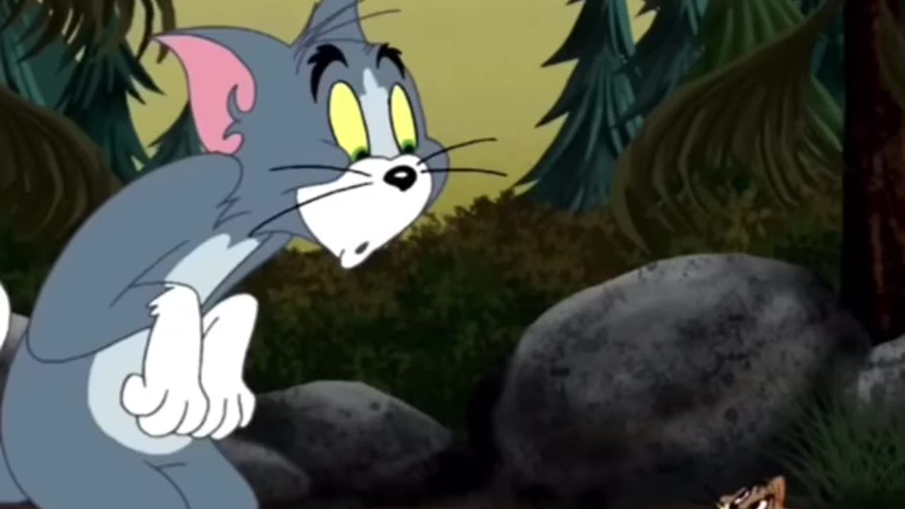 Tom's High-Flying Blunder: Jerry's Sky-High Escape