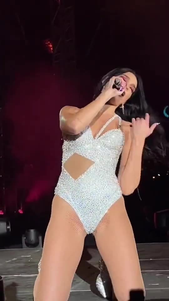 Dua lipa dedicated song of her fans