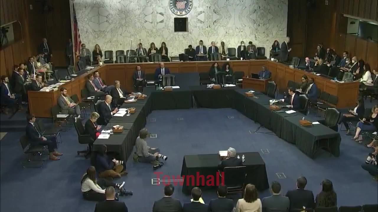 Senator Hawley calls out AG Merrick Garland for targeting Catholics and children with armed raids
