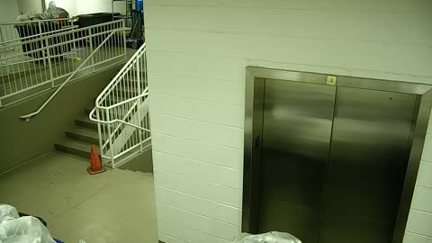 7110CVCULElevator#3Lobby_2021-01-06_19h40min01s733ms.mp4