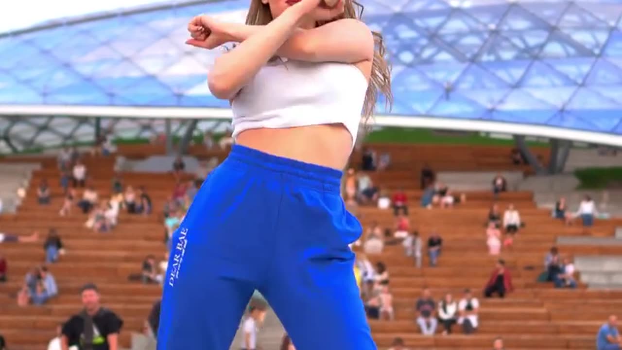 Dance challenge, girl dance shake