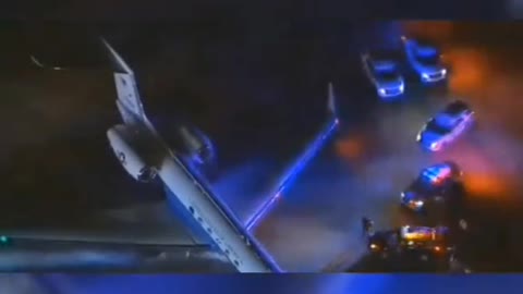 US Military Plane forced to make an emergency landing