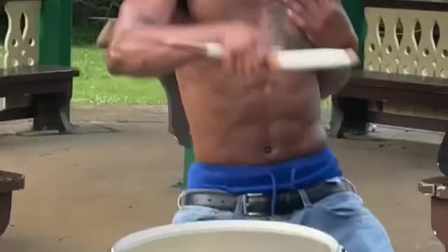Best drum dancer 50 Cents