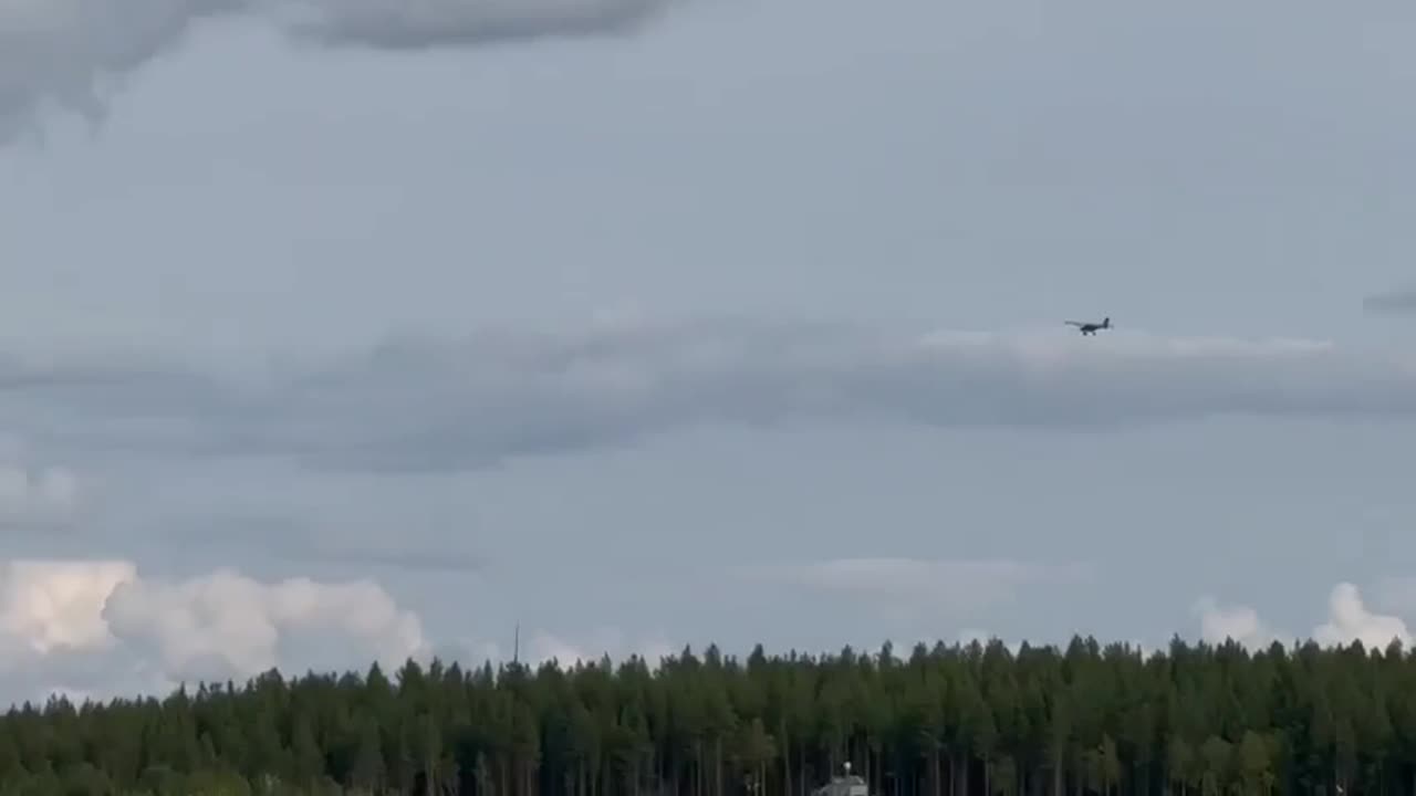 🦅🇺🇦 Ukrainian kamikaze UAVs in the Murmansk region.