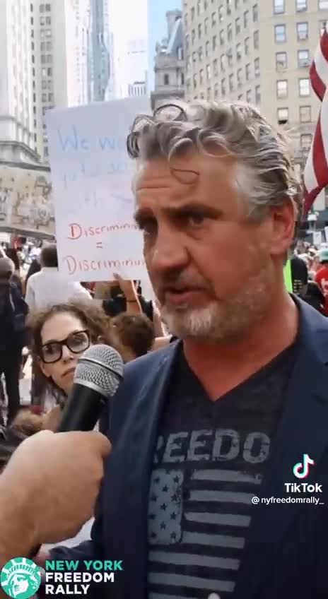 Del Matthew Bigtree at a anti- vaccine rally. Explains the truth about MSM lies and corruption