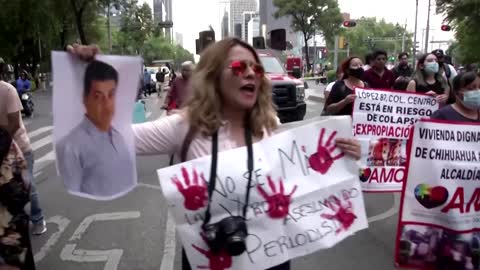 Protests as two more journalists are killed in Mexico