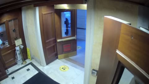 0181USCH01SouthDoorVestibule_2021-01-05_16h20min01s780ms.mp4