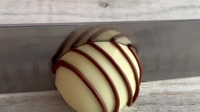 Nutella white chocolate cake balls