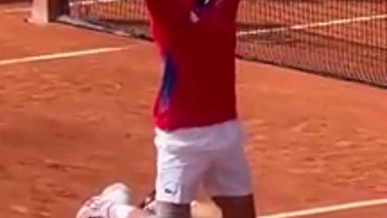 ANCHE N.DJOKOVIC HA SAPUTO BENE CHI RINGRAZIARE,