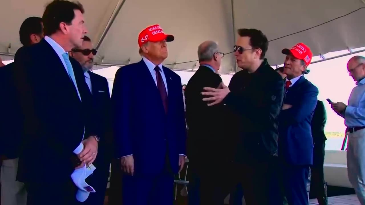 Trump and Elon Musk arrive in Brownsville for SpaceX launch - 7of7