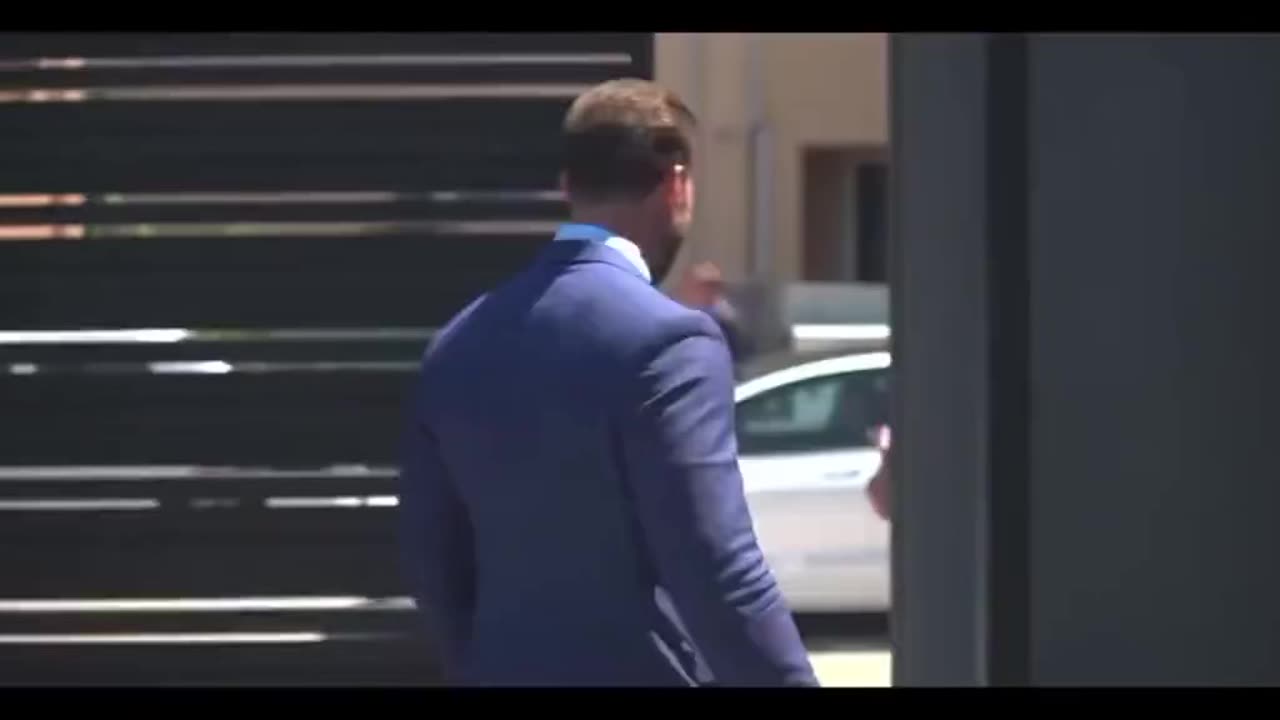 Tucker Carlson meeting Andrew Tate for the first time