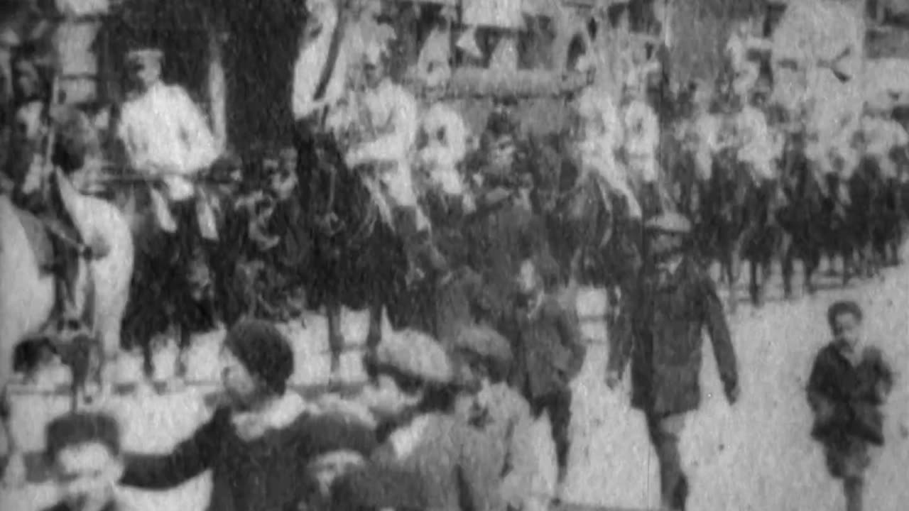 Buffalo Bill's Wild West Parade (1901 Original Black & White Film)