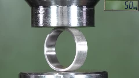 How Strong Is Tungsten Ring? Hydraulic Press Test!4