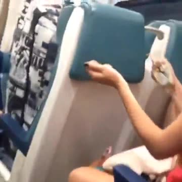 5 Second Rule For Drunk Chick on NYC Bus