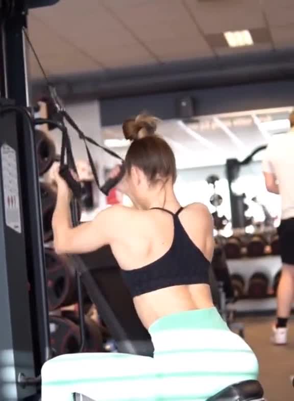 GGchannel | Beautiful, beautiful, charming, and powerful. Such is this woman 😘