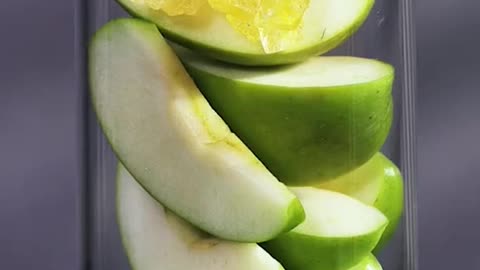 Statisfying Green apple cutting