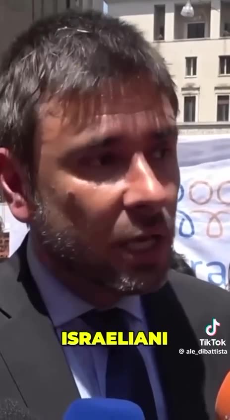 Non vi piace Di Battista ❓ 🤷‍♂️ Ecchissenefrega aggiungiamo noi❗️