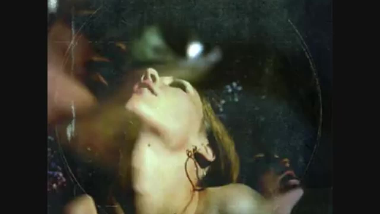 deftones - Pink Cellphone Feat. Annie Hardy