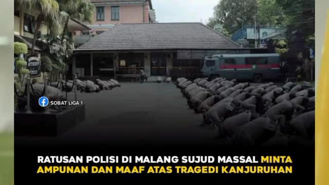 Polisi Malang Sujud Minta Maaf