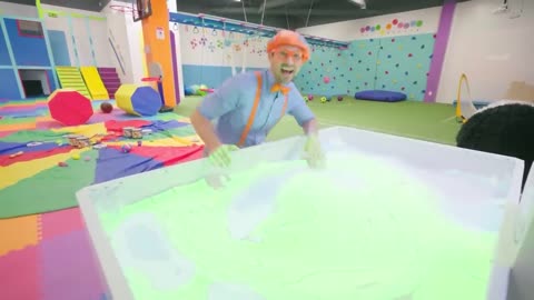 Blippi learns shapes at Ball And Bounce