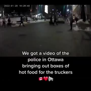 It seems that the cops in Ottawa are treating the truckers as friends