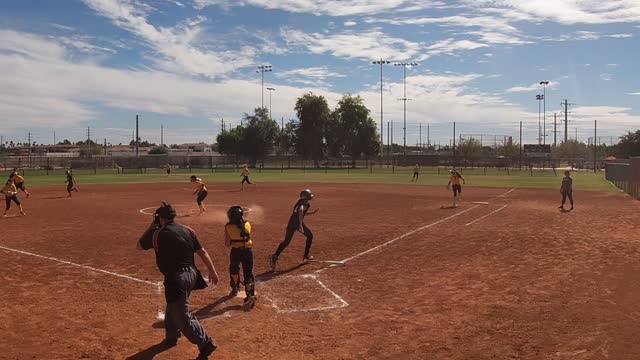 Sophie RBI groundout vs Suncats