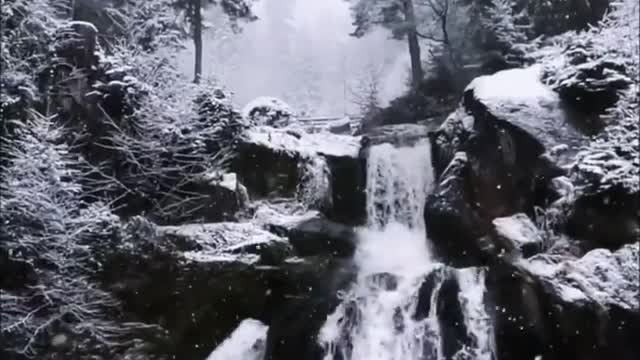 The waterfall is not frozen yet