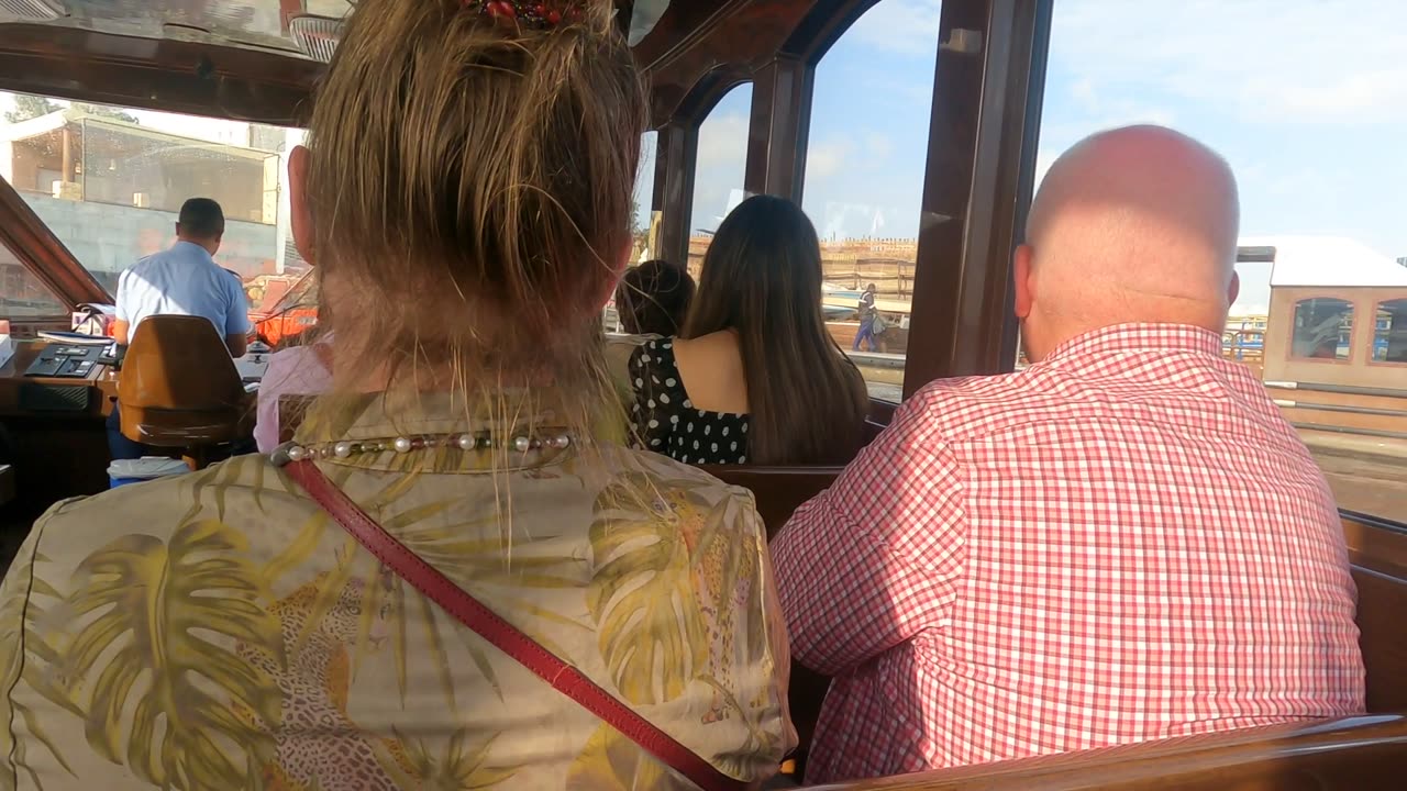 ABRA TRANSPORT IN DUBAI - MY FIRST TIME!