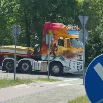 Video: Bojové vrtuľníky Mi-24 putujú z Poľska na Ukrajinu