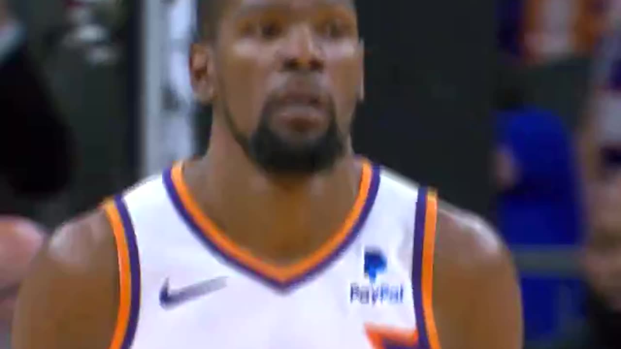 KD just passed Shaq to move into 8th on the NBA's all-time scoring list! A walking bucket