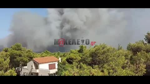 Πύρινο μέτωπο στη Βαρυμπόμπη 2