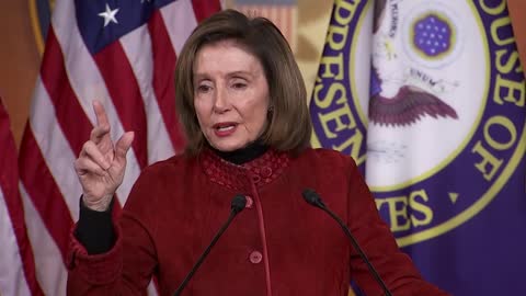 In final conference, Pelosi tells women 'assert yourself'