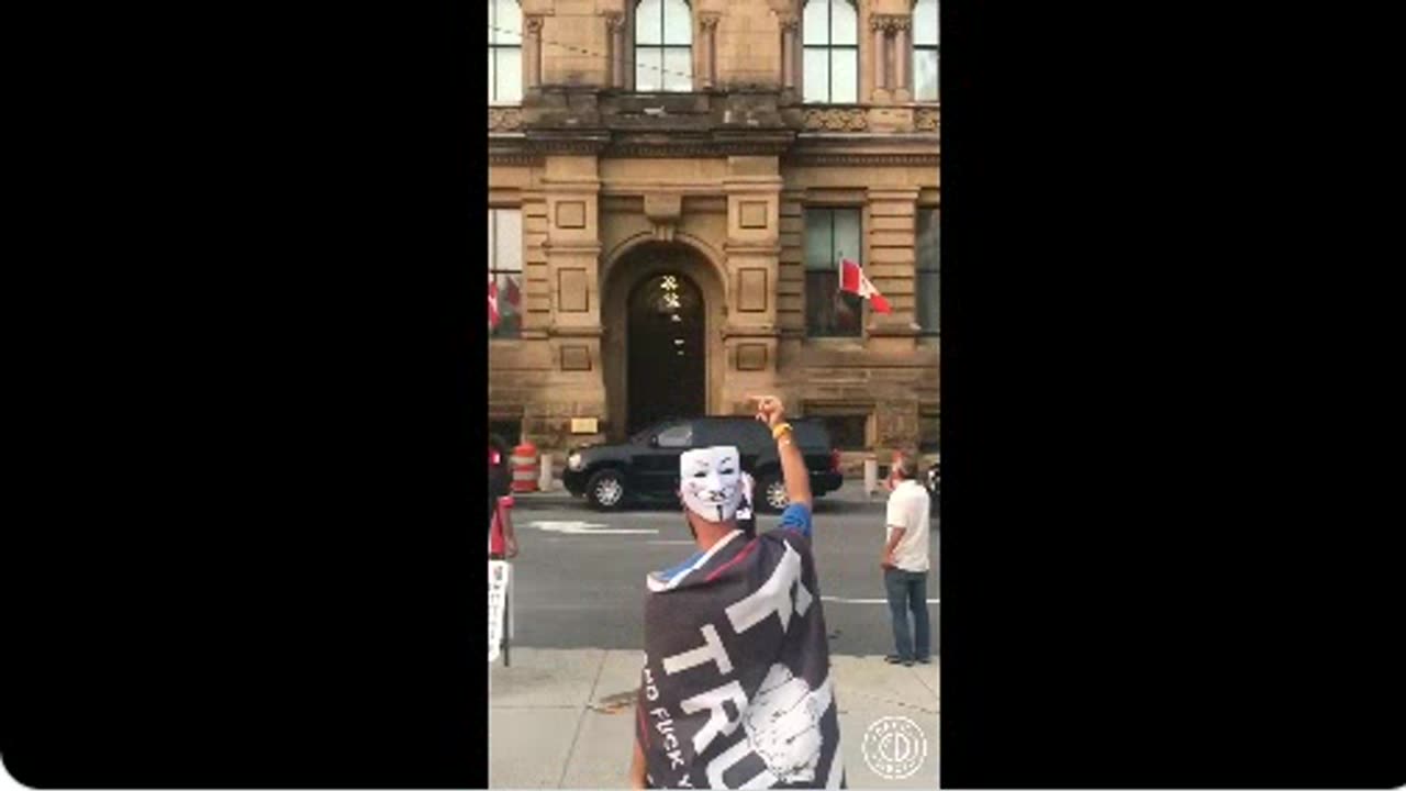 Justin Trudeau gets heckled again leaving his office for Canada Day.