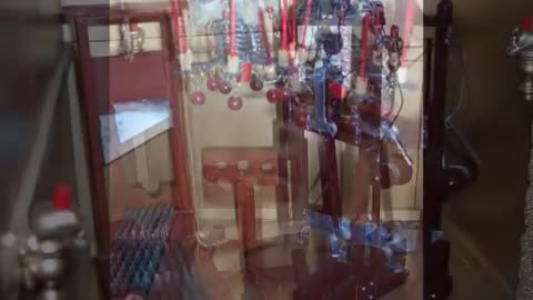 Incredible Haunted Doll House