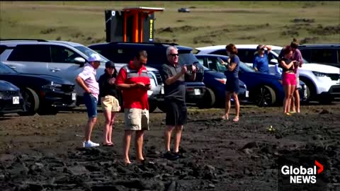 Mauna Loa volcano eruption threatens Hawaii's main highway