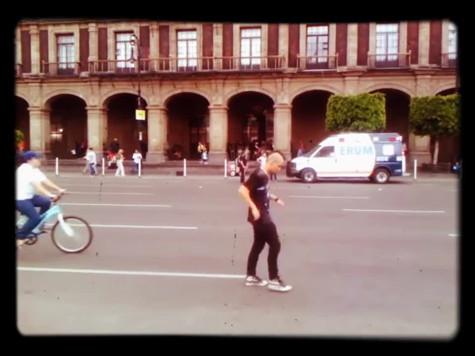 SNAKE HEAD HAKKEN MEXICO CITY