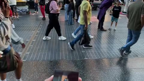 Street photographer encounters the Joker 📸