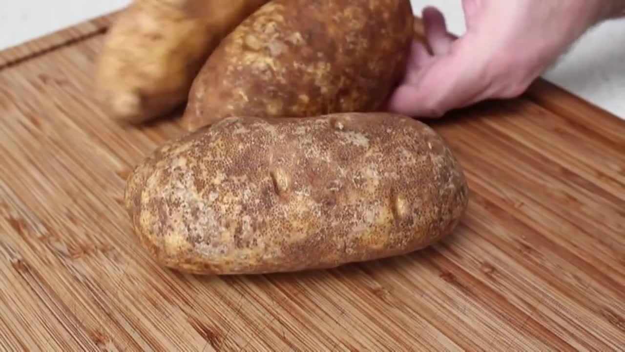 Fondant Potatoes - Crusty Potatoes Roasted with Butter and Stock