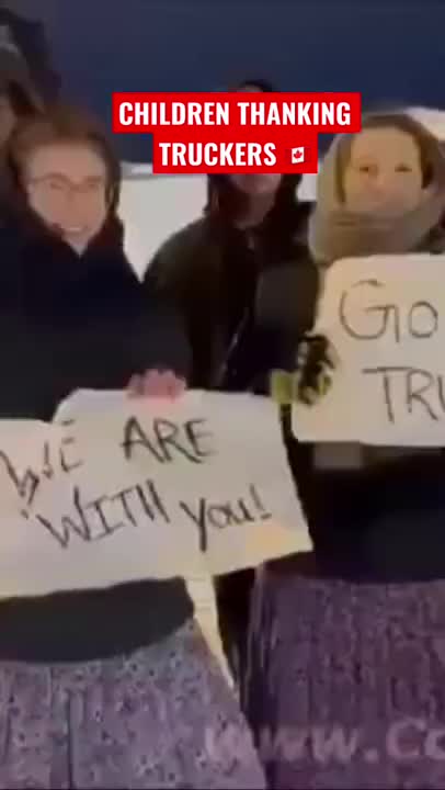 Children can feel it ❤️🇨🇦 #thankyoutruckers #convoytoottawa2022 #bearhug #inspiredchannel